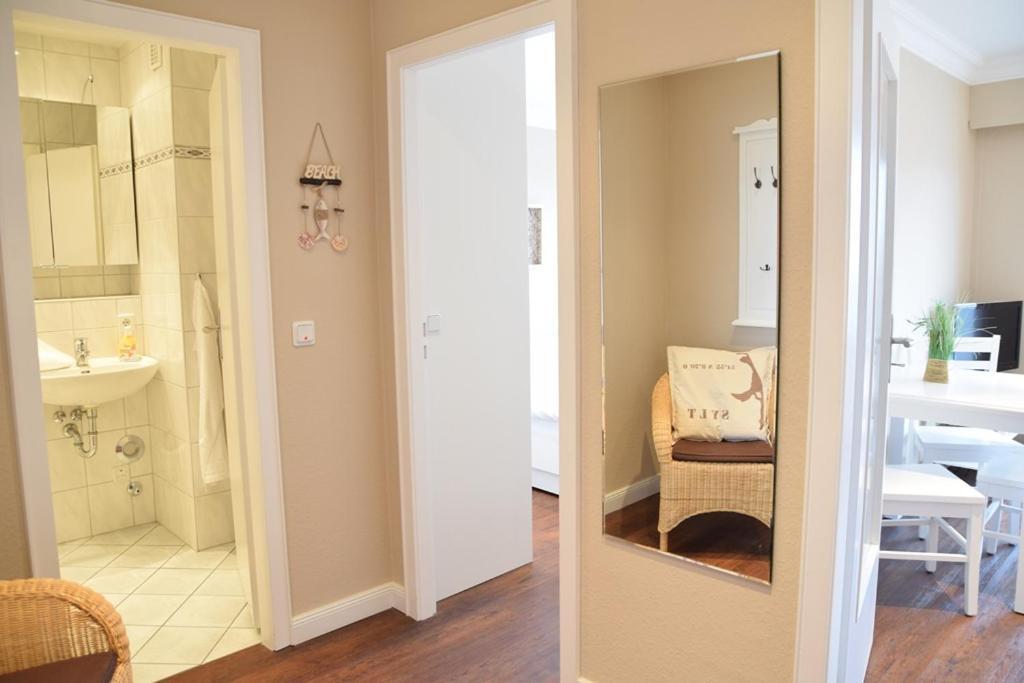 Schoenes Neues Hochwertig Renoviertes 2-Zimmer Appartement In Der 4. Etage. Вестерланд Экстерьер фото
