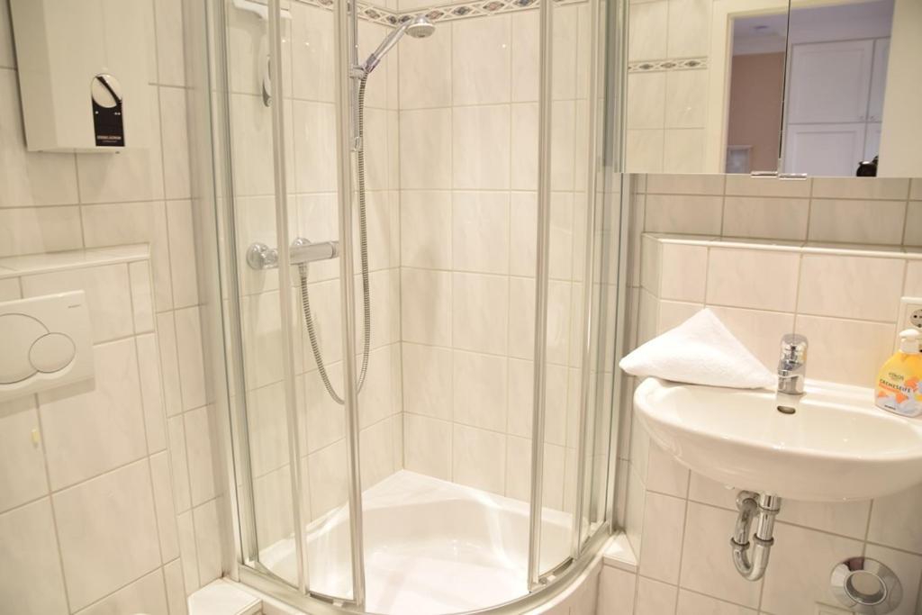 Schoenes Neues Hochwertig Renoviertes 2-Zimmer Appartement In Der 4. Etage. Вестерланд Экстерьер фото
